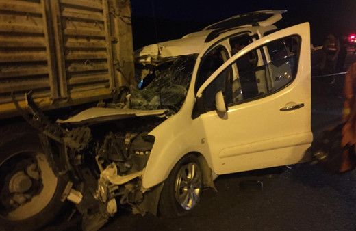 Mardin Artuklu'da trafik kazası 3 ölü 3 yaralı