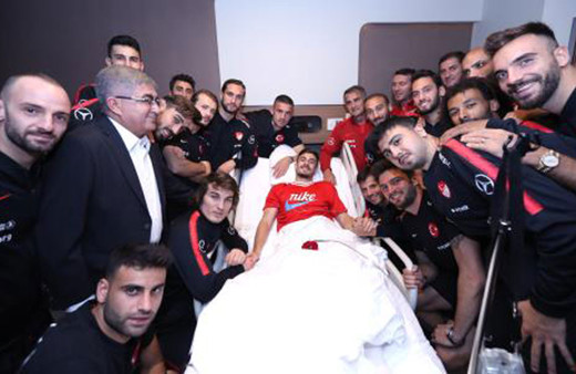 A Milli Takım'dan Dorukhan Toköz'e 'geçmiş olsun' ziyareti