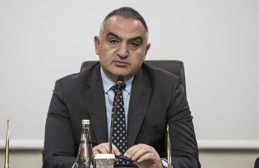 Mehmet Nuri Ersoy aslen nereli kaç yaşında eşi Pervin Ersoy kimdir mesleği