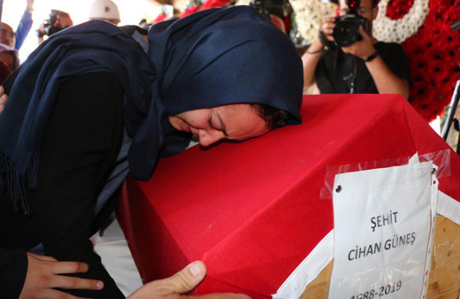 Barış Pınarı şehidi gözyaşları eşliğinde son yolculuğuna uğurlandı
