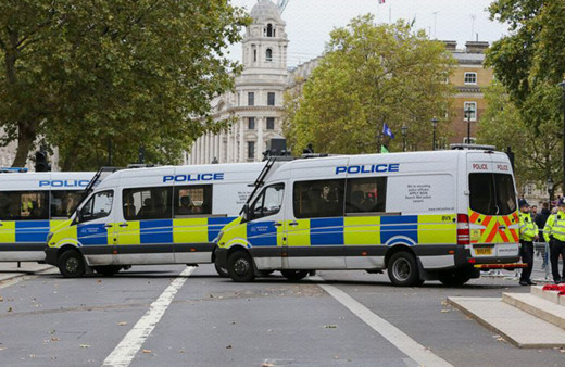 İngiltere Manchester'da bıçaklı saldırı 5 yaralı