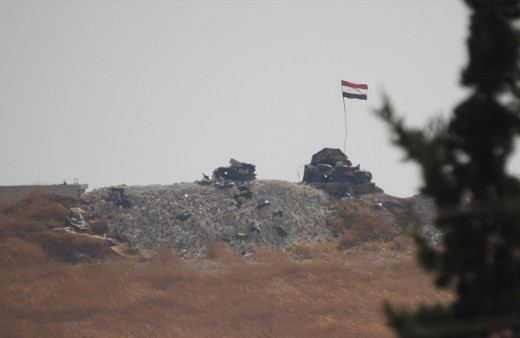 Terör örgütünden bayrak oyunu