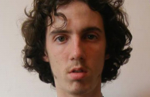 Yüzlerce çocuğu istismar eden İngiliz cezaevinde öldürüldü