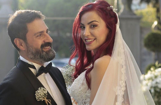 Özlem Gültekin kimdir Erhan Çelik'in eşi aşiret kızı çıktı mesleği ise şaşırttı