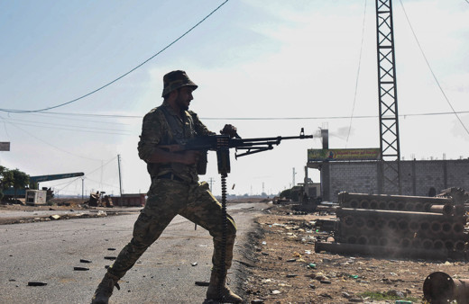 Barış Pınarı Harekatı'nda teröristlerle girilen çatışmalardan nefes kesen görüntüler