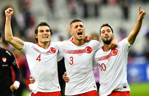 Barcelona Çağlar Söyüncü'yü istiyor! İşte o çılgın teklif