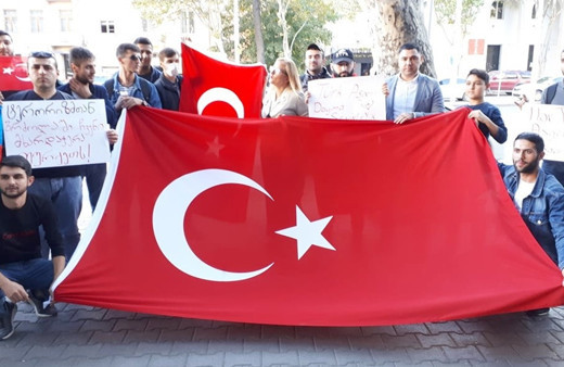 Gürcistanlı öğrencilerden Barış Pınarı Harekatı'na destek
