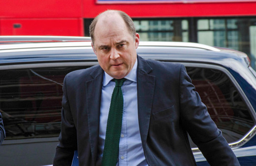 İngiltere Savunma Bakanı Türkiye'yi savundu hedef oldu