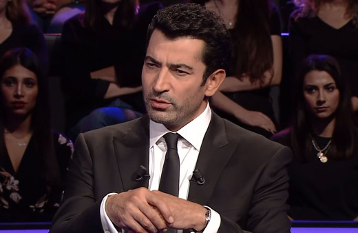Kim Milyoner Olmak İster sunucusu Kenan İmirzalıoğlu yarışmanın ortasında aşka geldi
