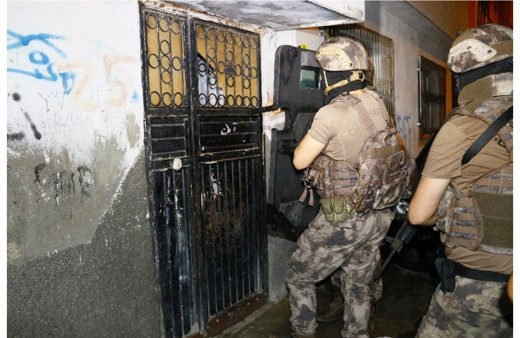 Adana'ta terör propagandası operasyonu