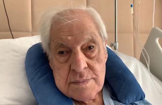 Nuri Pakdil'in vefat etmeden 10 dakika önce herkesi selamladığı görüntüler