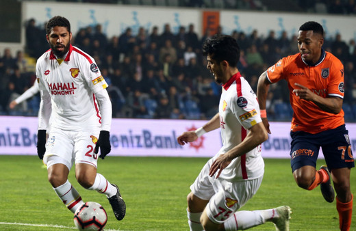 Göztepe, İstanbul deplasmanında