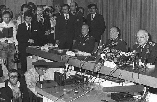 İBB Ataşehir'de sokaklara verilen darbeci komutanların adını sildi