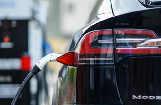 Elektrikli otomobil devi Tesla Çin’den üretim lisansı aldığını duyurdu