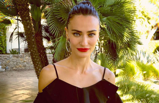 Eşi ile ABD'ye yerleşen Saadet Işıl Aksoy'un hamile olduğu ortaya çıktı