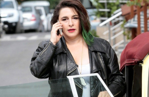 Esra Dermancıoğlu 'selülit' pozu paylaştı takipçileri eleştiri yağmuruna tuttu