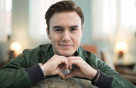 Mustafa Ceceli eşleri kaç kere evlendi ilk eşi Sinem kimdir?