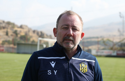 Sergen Yalçın: Türkiye'de tutan oyun buysa, o zaman biz de bu futbolu oynarız