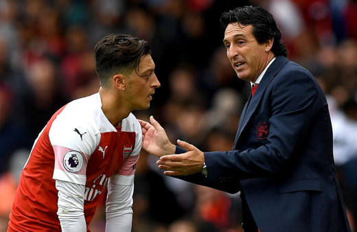 Arsenal'da Emery beklentileri karşılayamadı