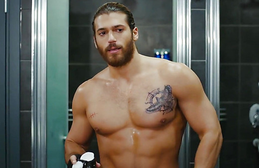 Demet Özdemir değilmiş! Can Yaman ve Aslışah Alkoçlar'la yine yakalandı