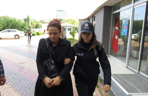 Fethullah Gülen'in yeğeni Zeynep Gülen yakalandı! Polis GBT yapınca foyası ortaya çıktı
