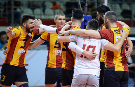 Galatasaray galibiyetle başladı