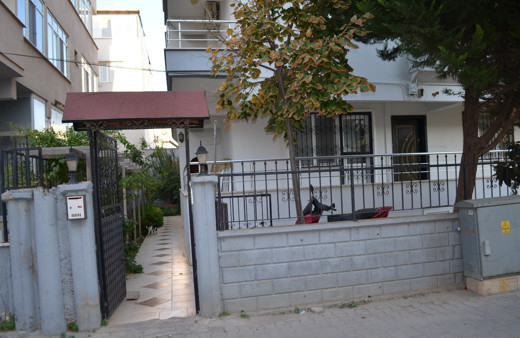 Aydın'da bir kişi boşanma aşamasındaki eşini sonra kendini vurdu