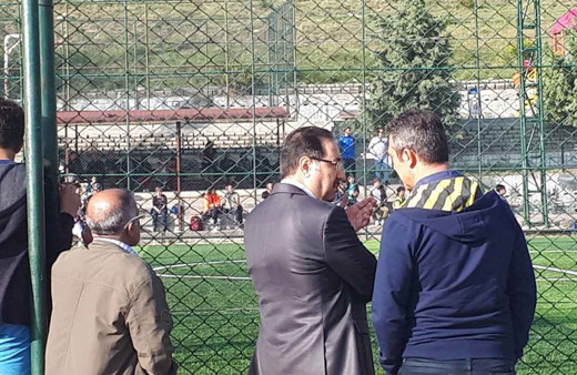 Fenerbahçe Başkanı Ali Koç Gülensu’da altyapı maçı izledi