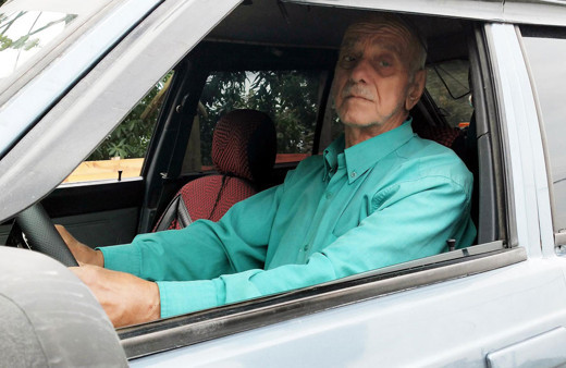 'Ölmeden beni bu dertten kurtarın' dedi iki ortağı da tuttuğu avukat da öldü