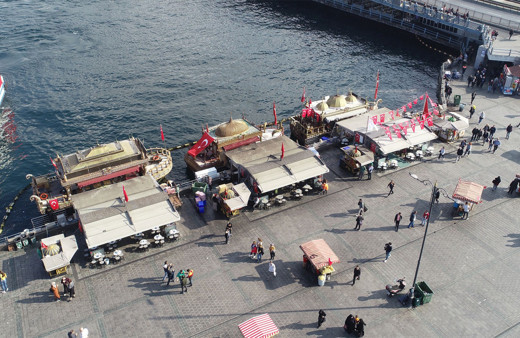 İBB Eminönü’ndeki balık ekmek satan işyerleri için harekete geçti!