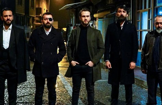 Bakan Soylu'nun lanet bir dizi  diye nitelendirdi! Çukur'a suç duyurusunda bulunuldu