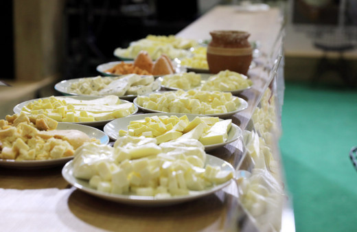 Newyork Üniversitesi'nde kadın sütünden peynir üretildi! Tadına doyum olmadı