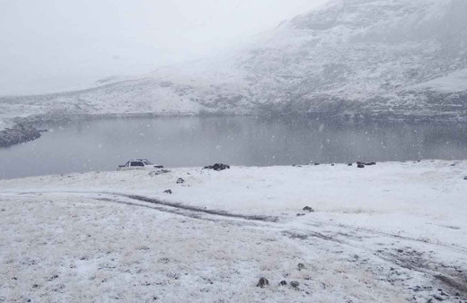 Trabzon ve Gümüşhane'nin yüksek kesimlerinde kar yağışı etkili oluyor