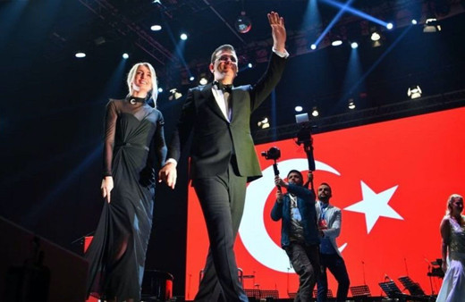 Sabah yazarı Hıncal Uluç'dan Dilek İmamoğlu'na destek