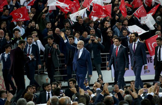 Saadet Partisi'nde kongre heyecanı dikkat çeken Nazım Hikmet detayı
