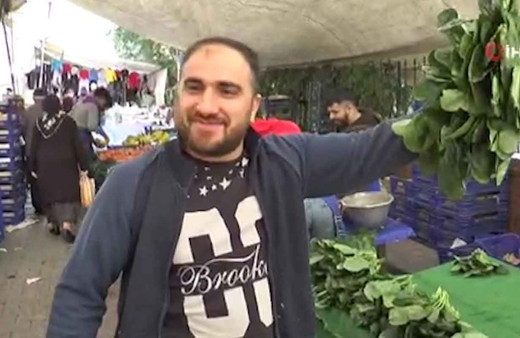 Pazarcıların zehirli ıspanak tepkisi şok etti! Bakın ne yaptılar