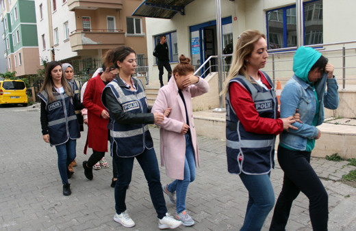 Yalova'daki bu villa tekstil firması mı fuhuş yuvası mı! Bakın neyle kandırmışlar