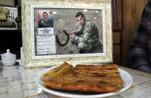 'Şehit olursam cennete pide yollar mısın' yazdı şehit oldu sipariş yağıyor