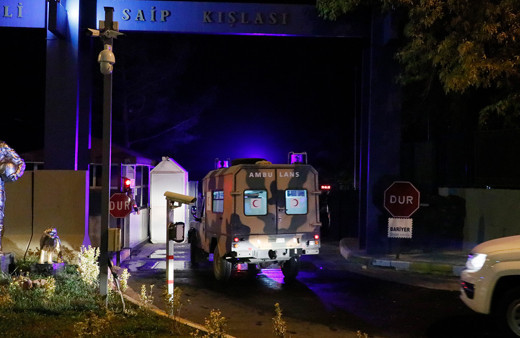 Şanlıurda 20. Zırhlı Tugay Komutanlığının cephaneliğinde patlama: 17 yaralı