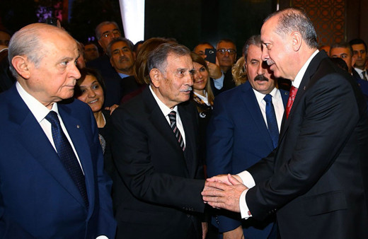 Yıldırım Akbulut hastaneye kaldırıldı Akbulut eski başbakandı