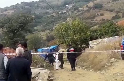 İzmir Kirazlı'da aynı aileden 4 kişinin cesedi bulundu!