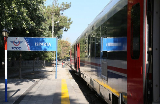 İzmir -Isparta tren bileti fiyatları TCDD Göller Ekspresi tren saatleri