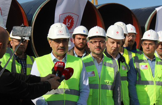 Bakan Dönmez TürkAkım Projesi'nin yıl sonuna kadar biteceğini açıkladı