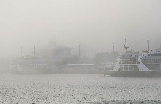 İstanbul'da deniz ulaşımına sis engeli hepsi iptal edildi