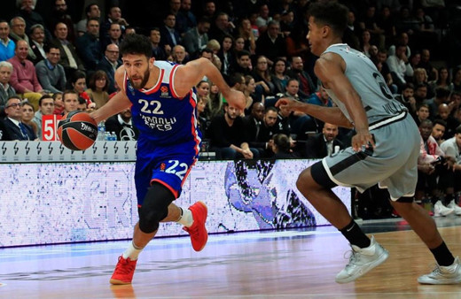 Anadolu Efes Fransa'dan zaferle dönüyor