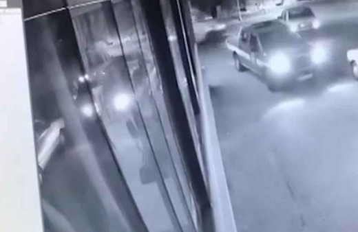 Denizli'de alkollü sürücüye hızla gelen otomobil çarptı: 2 yaralı