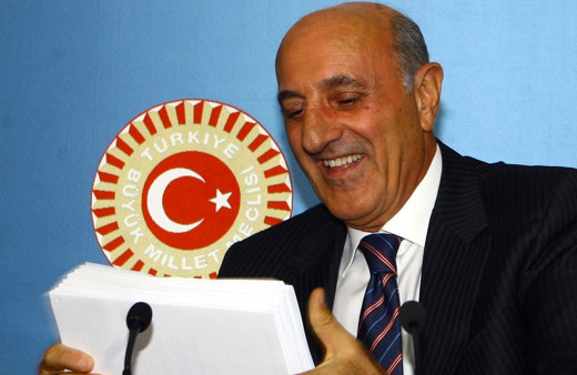 Bülent Aydemir: İlhan Kesici CHP genel başkanlığını düşündü