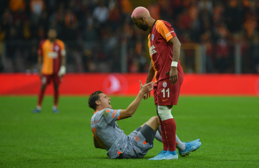 Galatasaray'da Babel şoku Trabzonspor maçında yok