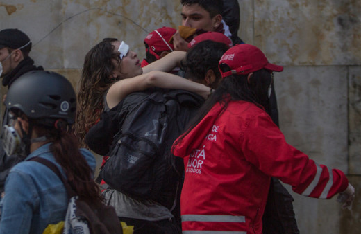 Kolombiya'da genel grev ortalığı karıştırdı! Polis göstericilere kaba kuvvet kullandı