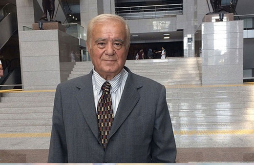 Rahmi Turan'dan siyaseti sallayan yazısı için yeni açıklama! Kendimi affetmiyorum